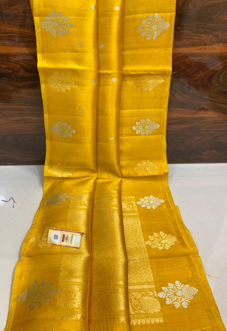 Banarsi Fancy Beautiful Pure Raw Mango Sarees
Pure Raw Mango Kaduwa Meenakari Handloom Silk Sarees* 
With Silkmark Certificate