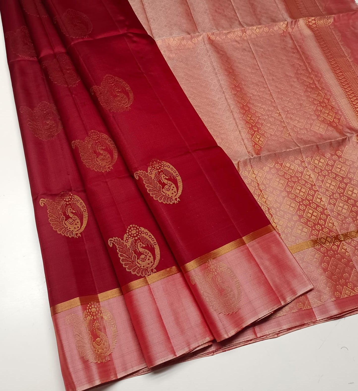 Pure handloom fancy design borderless Double warp soft silk sarees collections with contrast Pallu and blouse