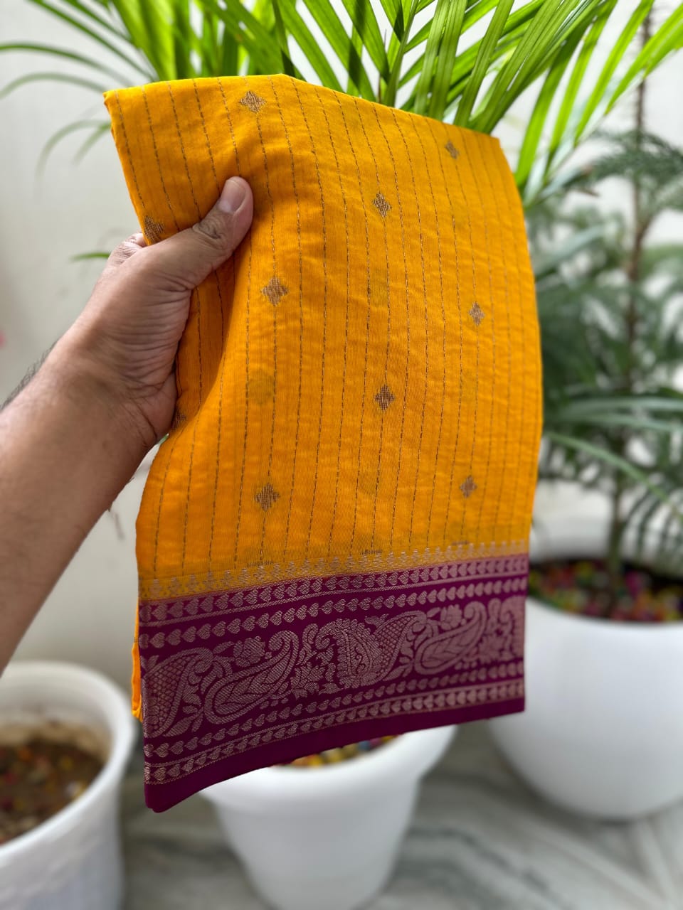 Handwoven Banarasi Dyeble Semi Chinya Silk Saree*