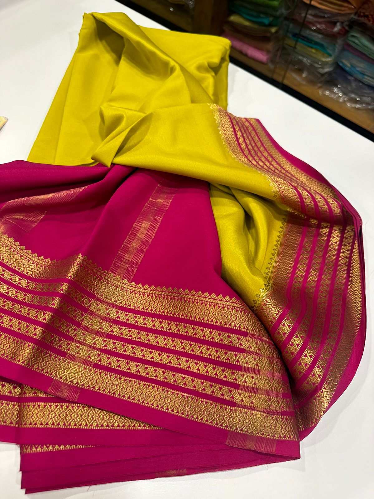 Pure Mysore silk sarees 
110 grm thickness  
Silk mark certified
Traditional lines border mysore silk sarees which comes with beautiful color combination