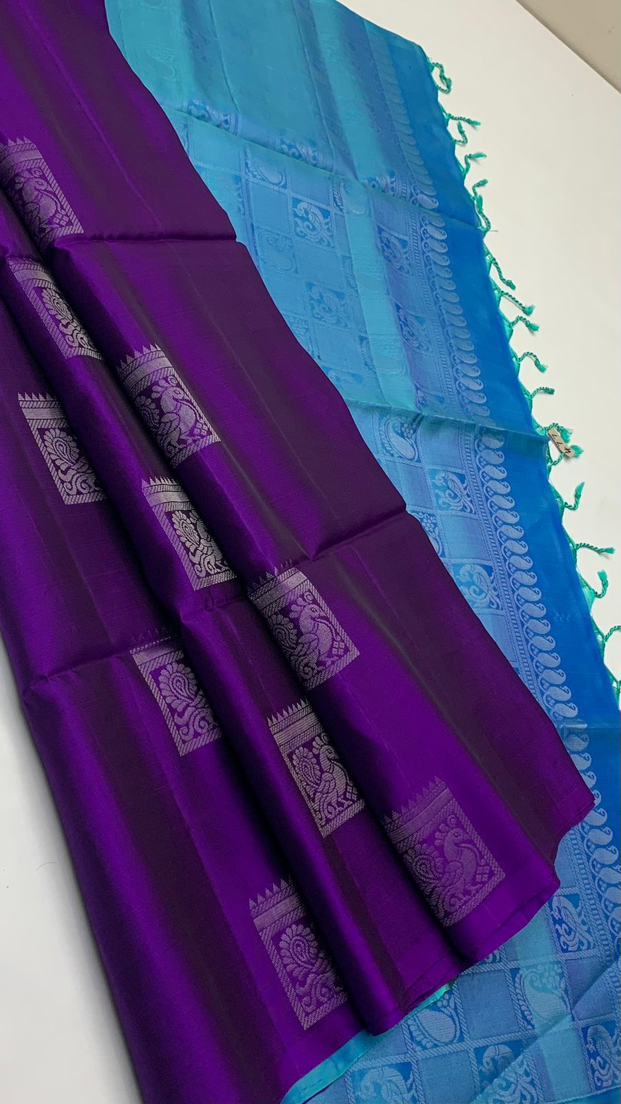 Pure handloom bhutta design borderless Double warp soft silk sarees collections ..with contrast Pallu and blouse