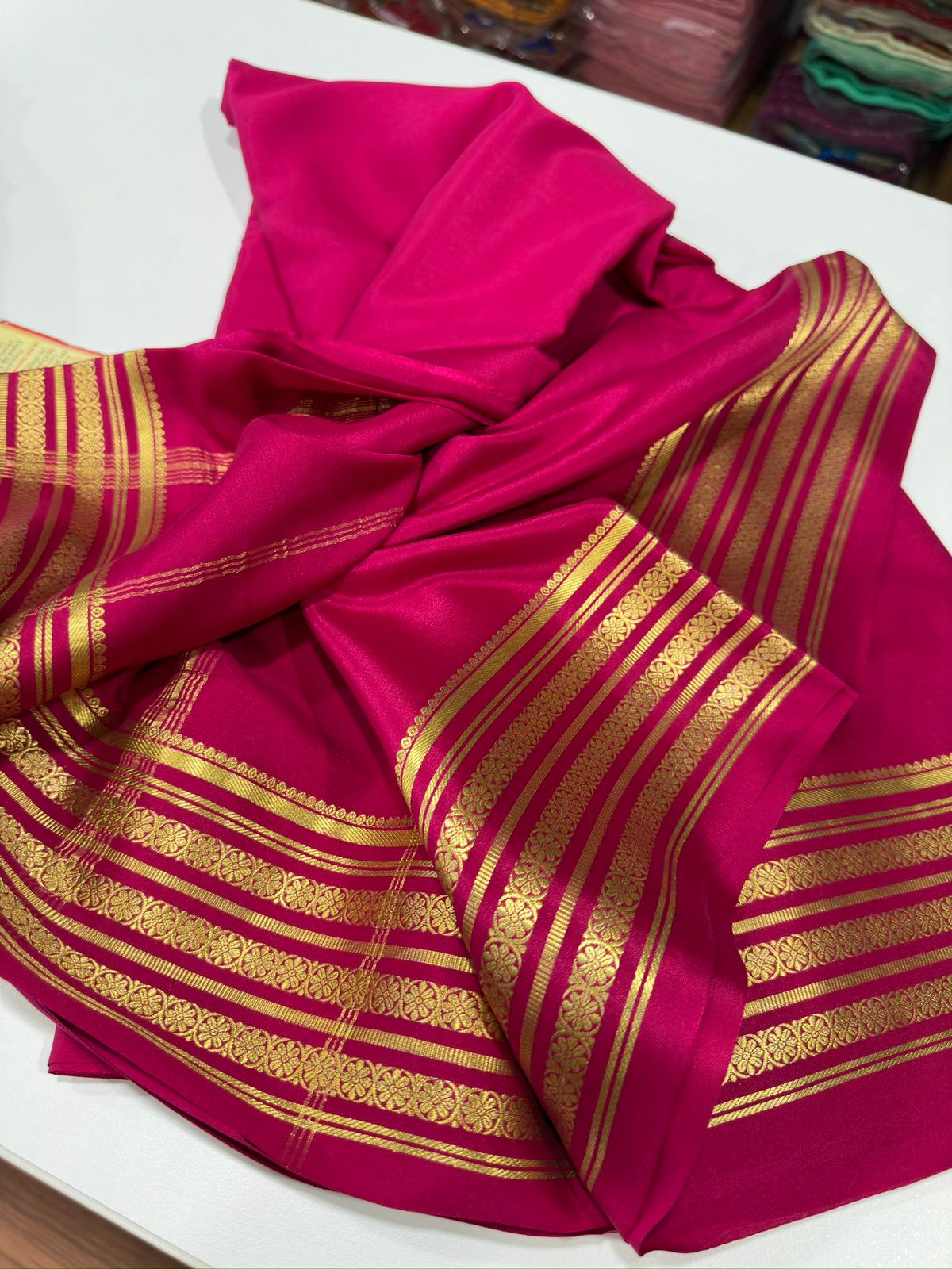 Pure Mysore silk sarees
110 grm thickness 
Silk mark certified.           Traditional border with beautiful Colors💙