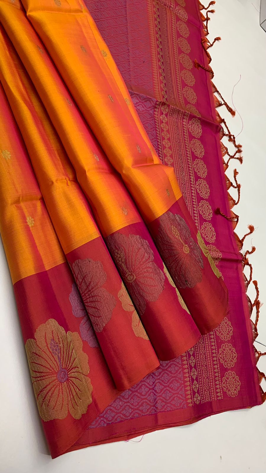 Pure handloom  TURNING BORDER  bridal Double warp soft silk sarees collections with contrast Pallu and blouse
