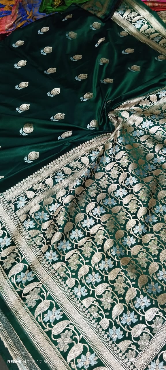 EXCELLENT BANARASI MASHRU SILK SAREES SMOOTH AND SOFT SAREES LIKE PREMIUM KATAN WITH BEAUTIFUL CHAAND SITARA BUTI
WITH BEAUTIFUL BLOUSE PIECE
