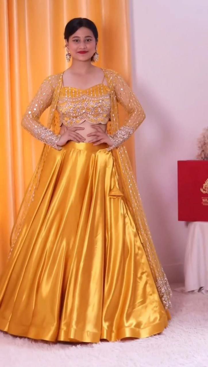 Designer Party wear Lehengha choli 
Fabric : Japan satin