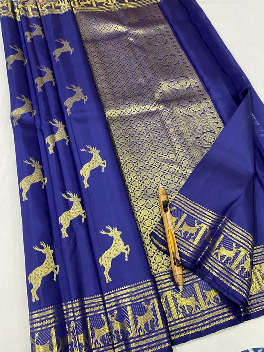 Kanchipuram Handloom pure silk saree
Beautiful fancy Design
gold zari beautiful butta type sarees*