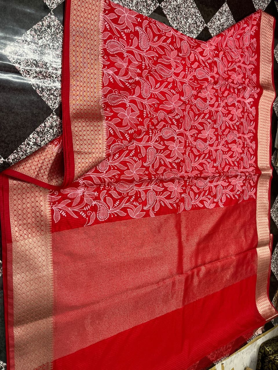 Banarasi Kora Organza Silk Sarees Very Good Quality With Very Beautiful Embroidery Chickenkari Work Weaving Design Border
