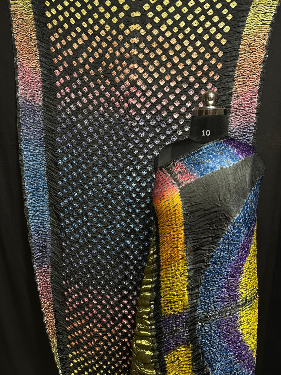 Sibori contrast Saree Fabric Modal Silk Multi Sibori dotts Heavy Tissue pallu
Handcrafted item
Best quality & color
Exclusive collection