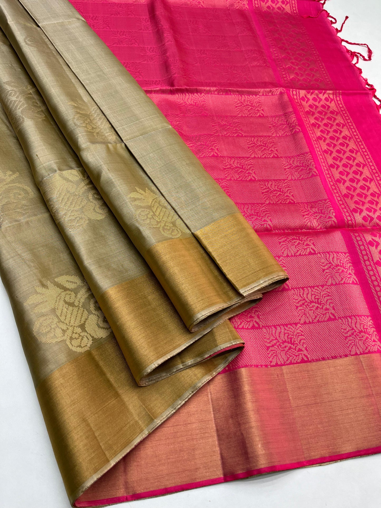 EXCLUSIVE SOFT SILK BHUTTA DESIGN SAREES
PURE HANDLOOM SOFT SILK SAREES
TRENDY FANCY DESIGN
DOUBLE WARP