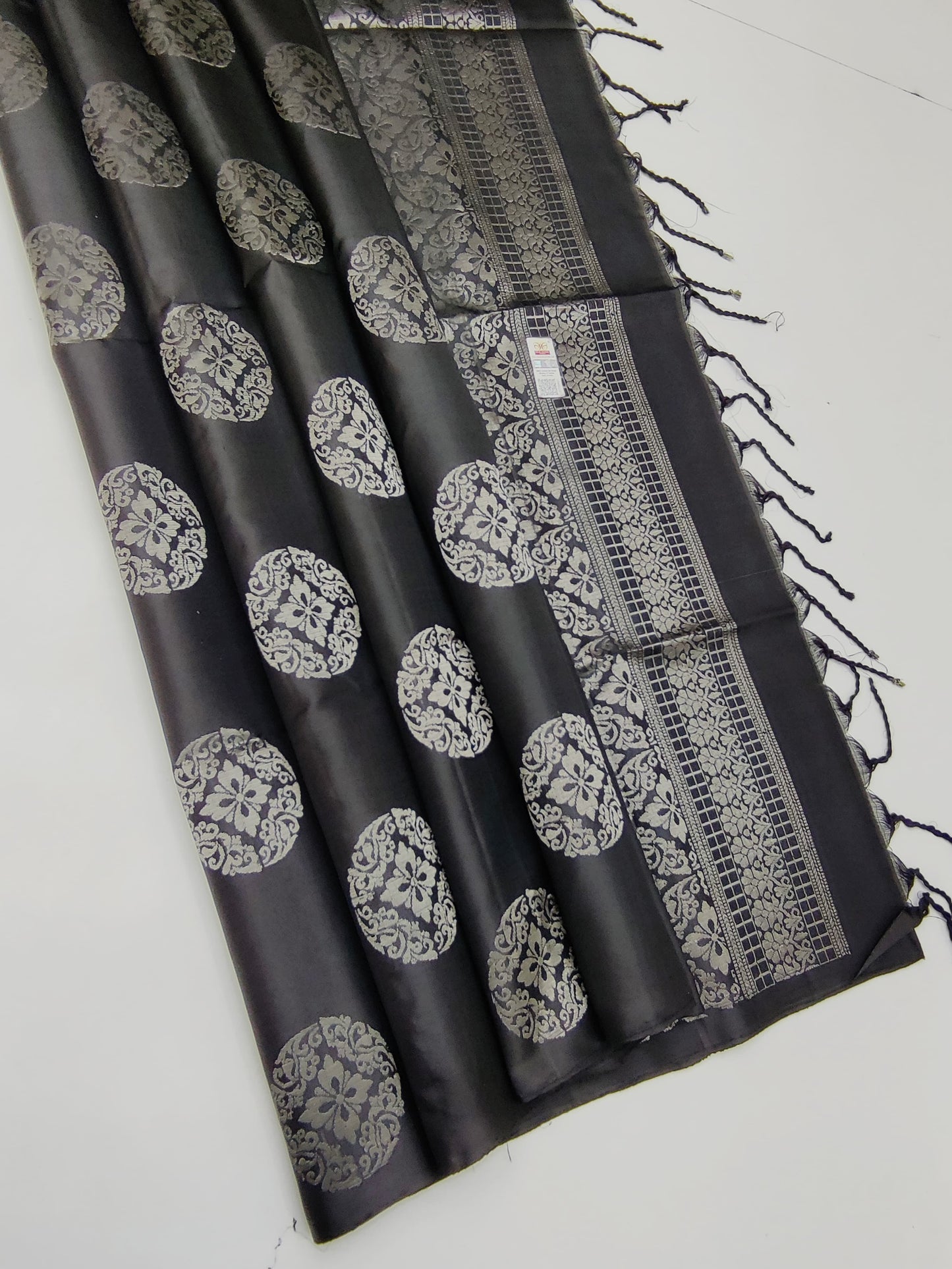 Pure handloom kanchi soft silk sarees
Silk mark certified