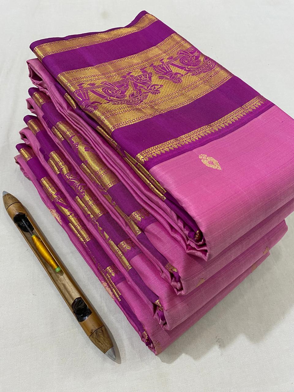 Kanchipuram Handloom pure silk saree
Beautiful fancy Design
gold zari fancy   Medium kalayana border butta beautiful  type sarees*