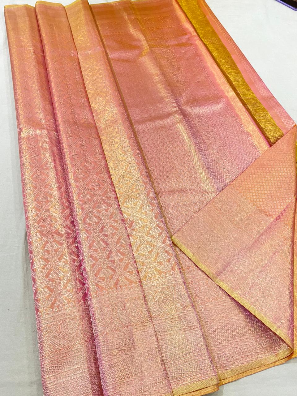 Kanchipuram handloom pure silk saree
Beautiful Design kerala tissue type Wedding sarees*