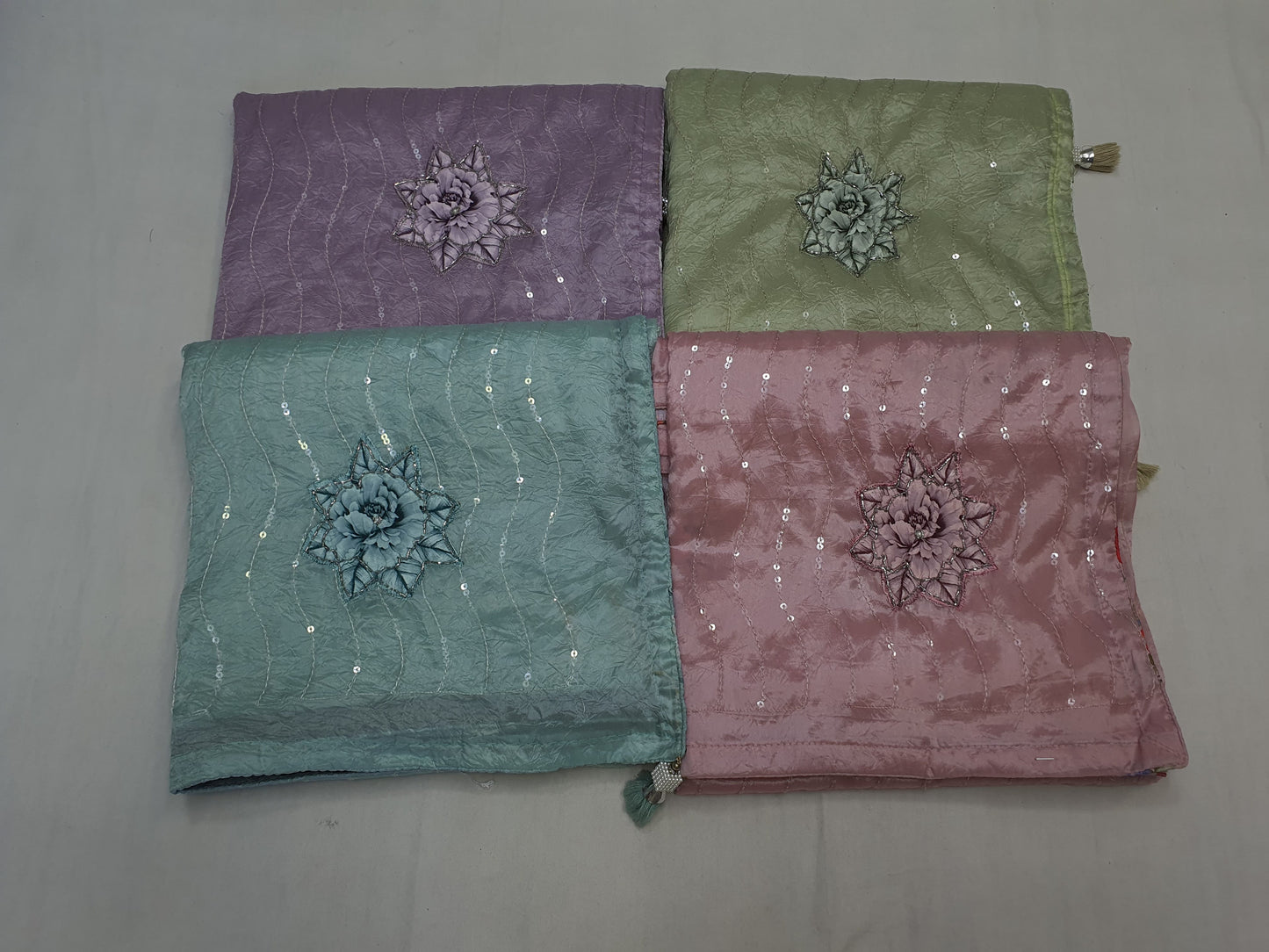 ALLOVER SEQUENCE WORK FLORAL BUTTA WITH KHATLE WORK ON CRUSH GEORGETTE*
Saree