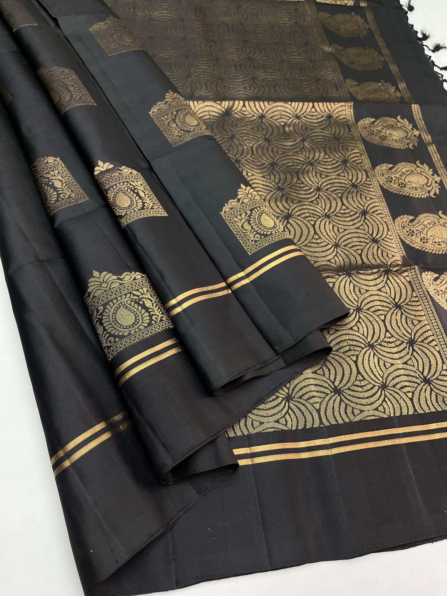 EXCLUSIVE SOFT SILK BHUTTA DESIGN SAREES
PURE HANDLOOM SOFT SILK SAREES
TRENDY FANCY DESIGN
DOUBLE WARP