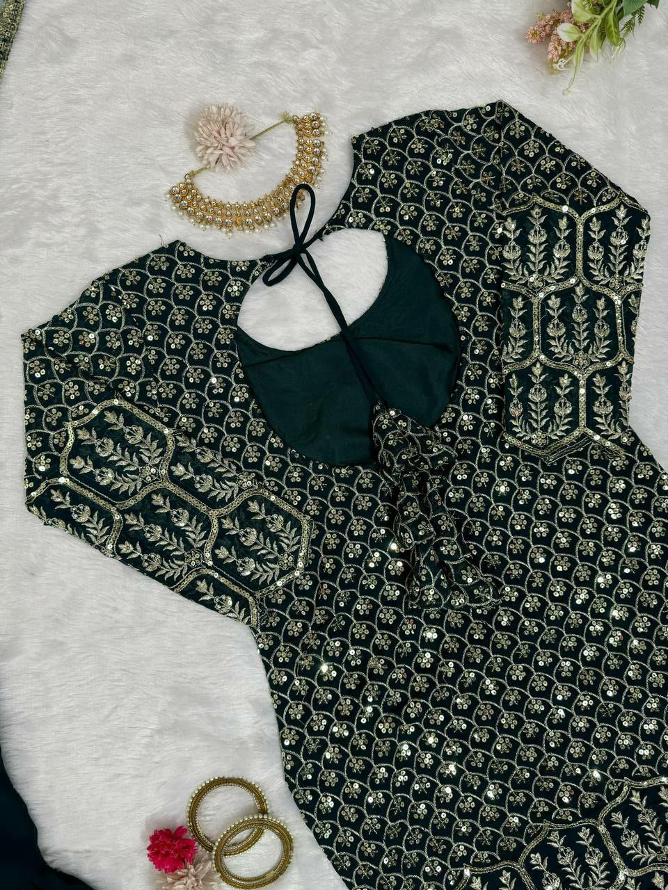 beautiful Designer sharara Suit Set on Georgette febric with Inner and Sequnce & Thred work and Sharara on also Georgette Febric With Sequnce & thred work and Dupatta on Soft Net Febric with Thred & sequence work
