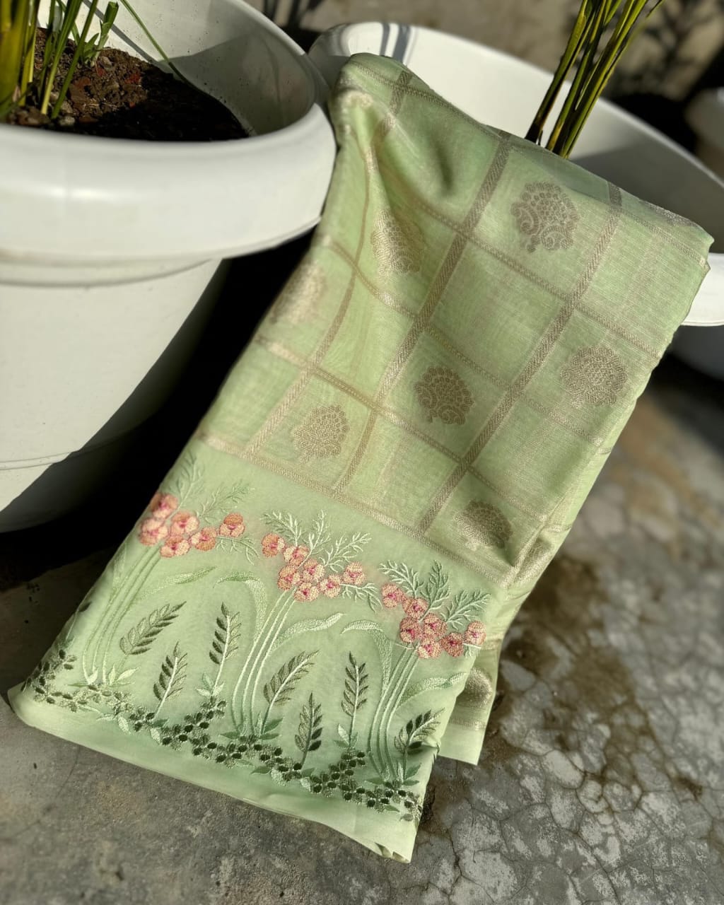 HANDWOVEN BANARASI KOTA SILK EMBROIDERY SAREE