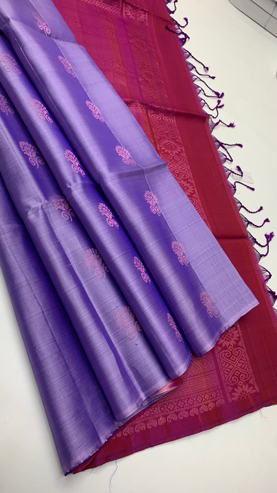 Pure handloom fancy design borderless Double warp soft silk sarees collections with contrast Pallu and blouse