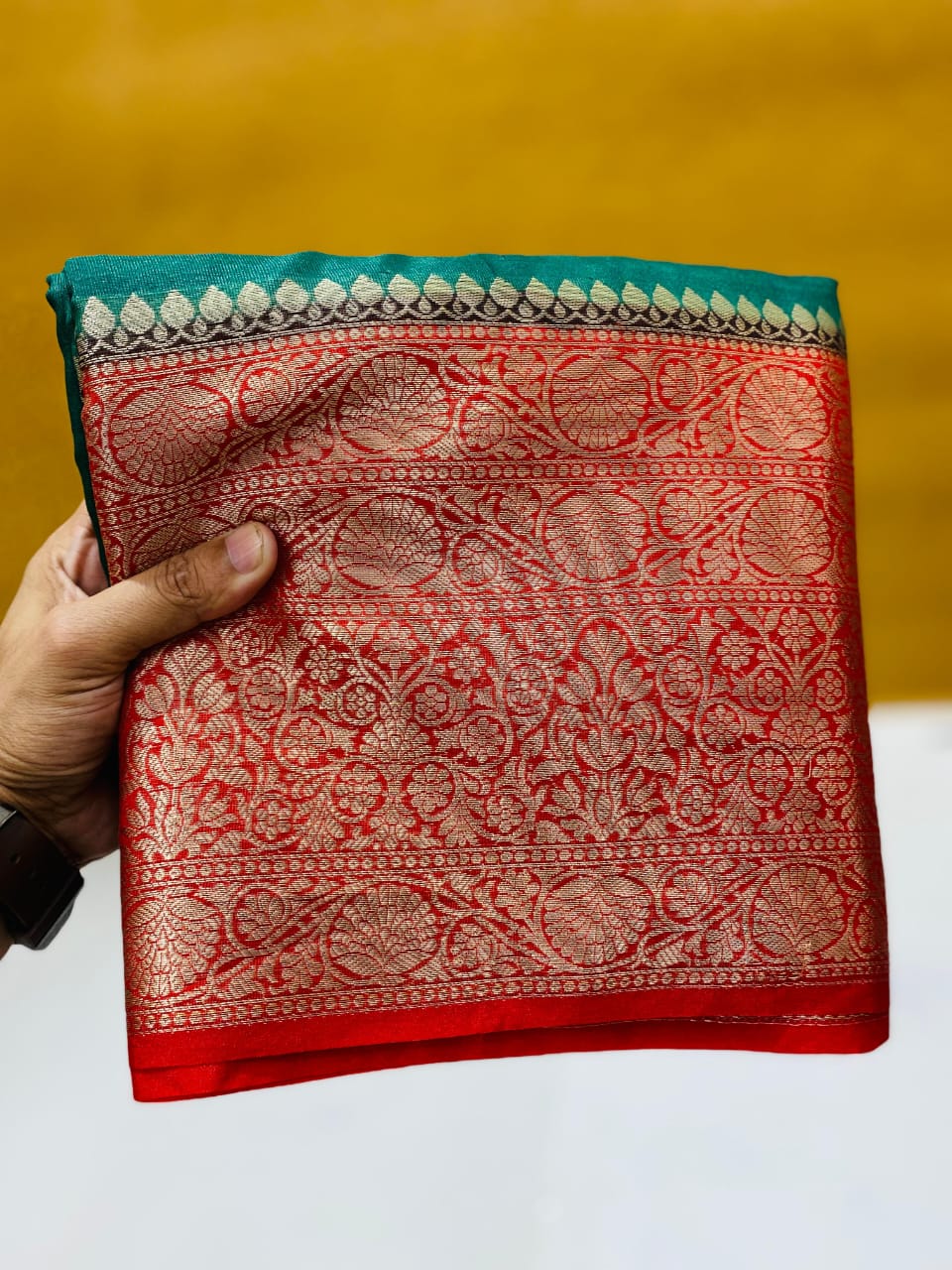 NEW LAUNCH BANARASI DYBLE WARM SILK KAT BAN SAREES*