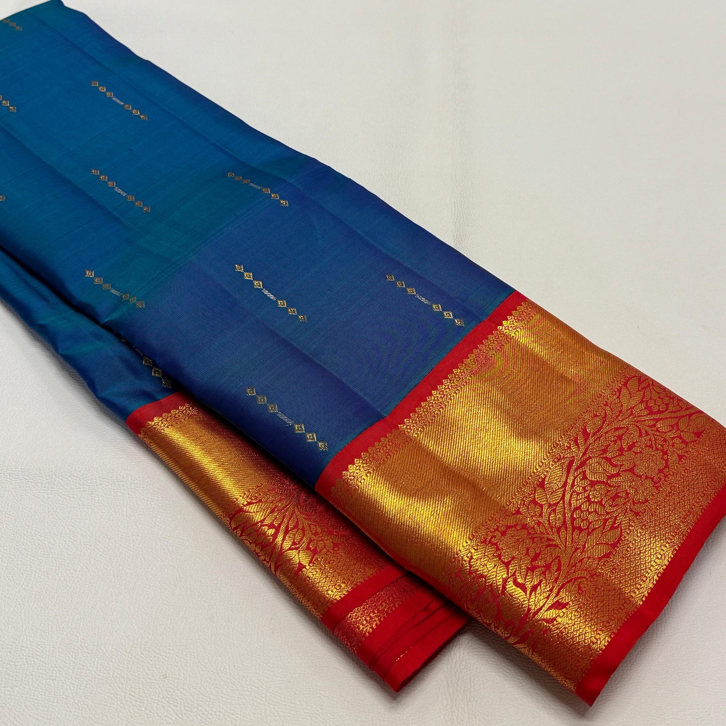 Kanjivaram pure silk handloom double warp contrast grand pallu and blouse *Double side korvai border 2g*