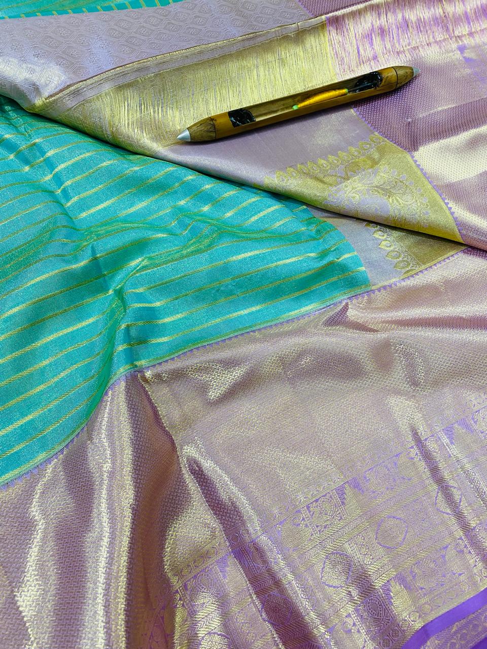 Kanchipuram Handloom pure silk saree
Beautiful fancy Design