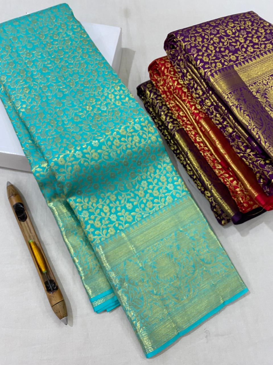 Kanchipuram Handloom pure silk saree
Beautiful fancy Design
gold  zari fancy over all floral beautiful Wedding type sarees*