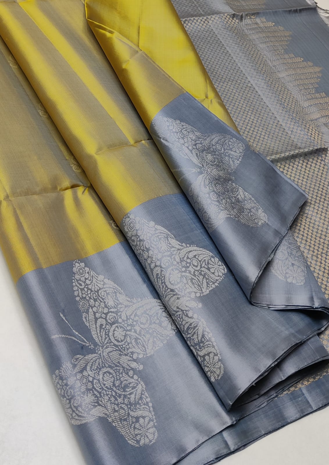 Pure handloom Double warp soft silk saree Turning 
With silk mark certificate
