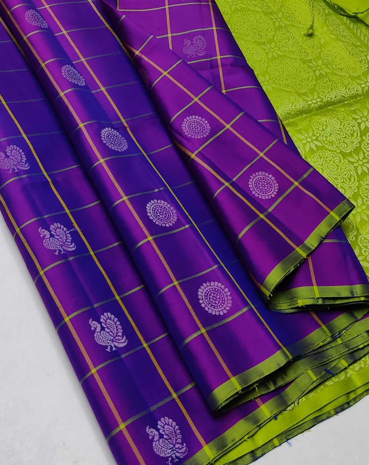 Pure handloom Double warp soft silk saree
Fansy sarees