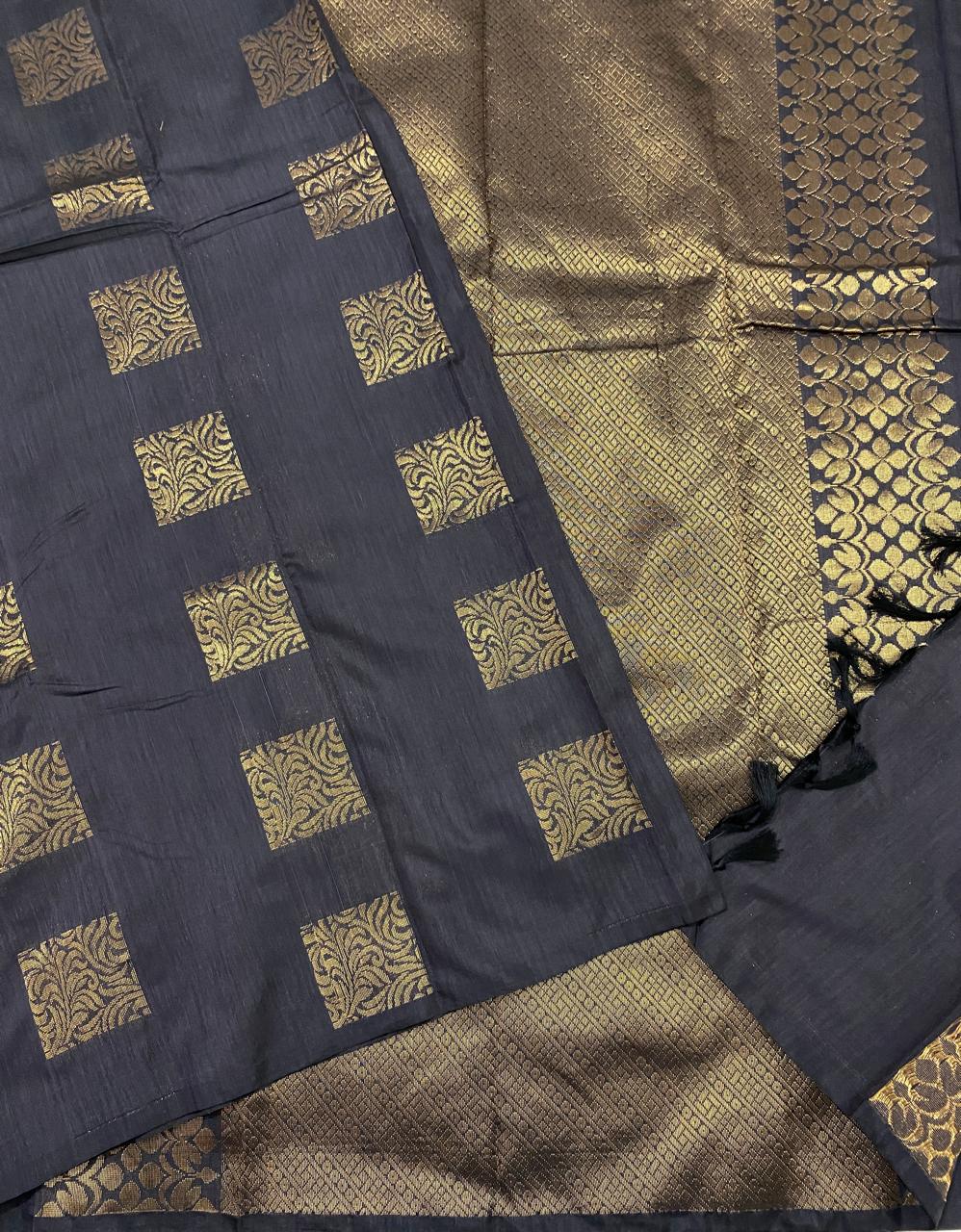 Kanchipuram semi silk sarees
Beautiful Design 
beautiful Semi soft silk sarees*