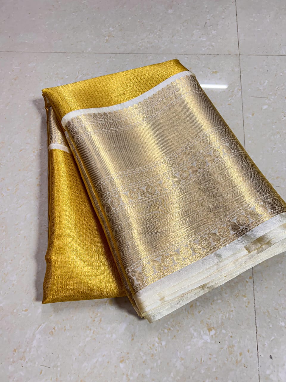 Most Demanding Tissue Silk Sarees
Banarasi Tissue Silk Sarees Best Quality Weaving Design