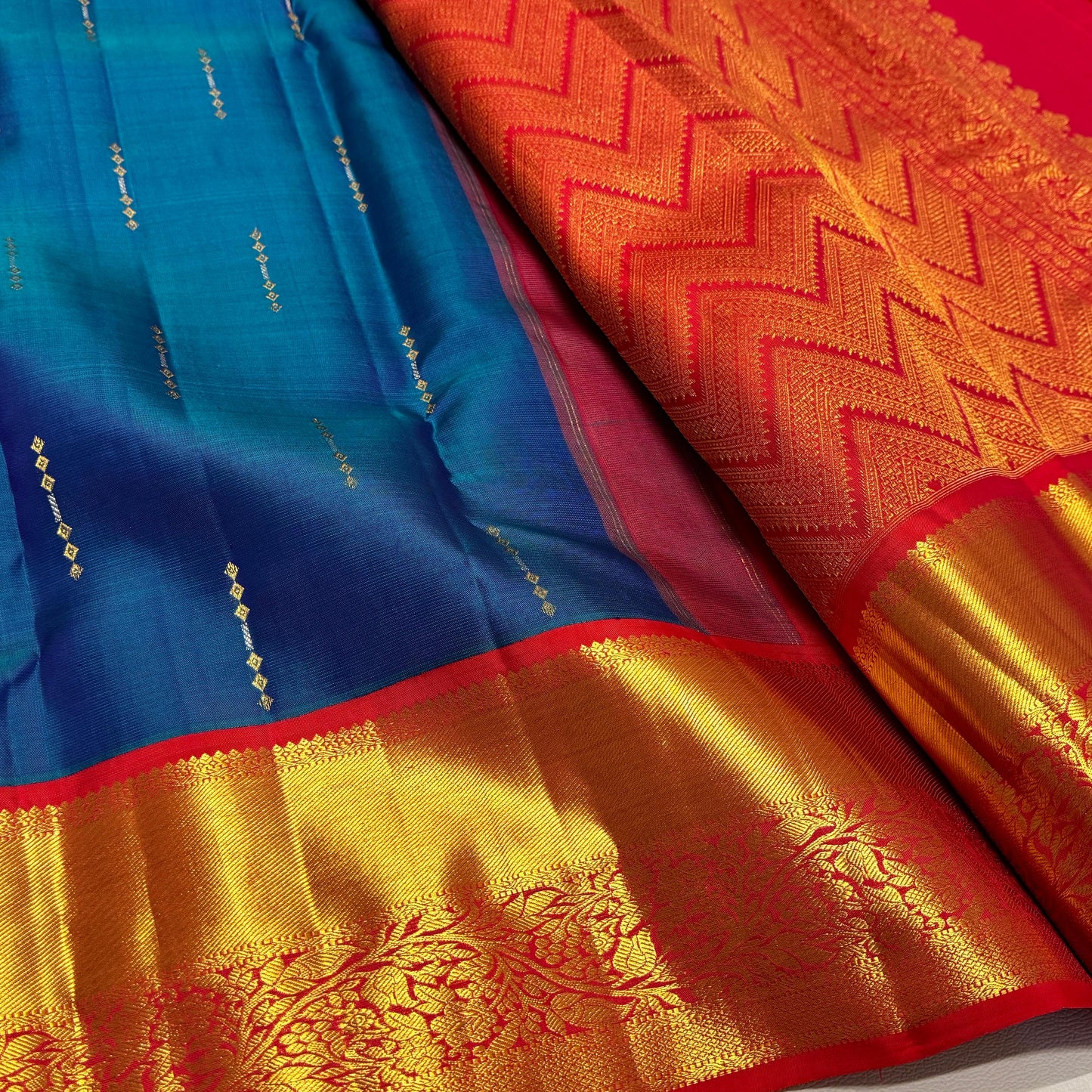 Kanjivaram pure silk handloom double warp contrast grand pallu and blouse *Double side korvai border 2g*