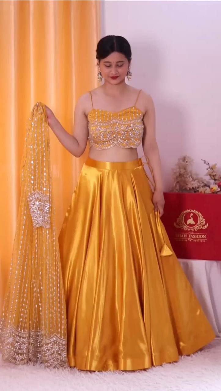 Designer Party wear Lehengha choli 
Fabric : Japan satin