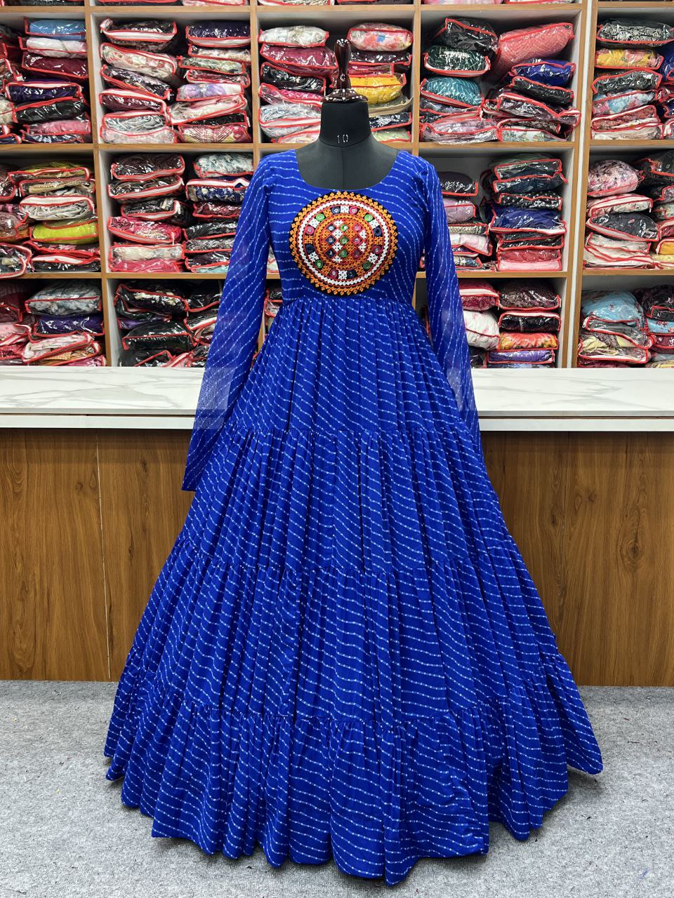 ANARKALI FABRIC : HEAVY PURE SOFT FOX GEORGETTE LAHERIYA PRINT Gown
