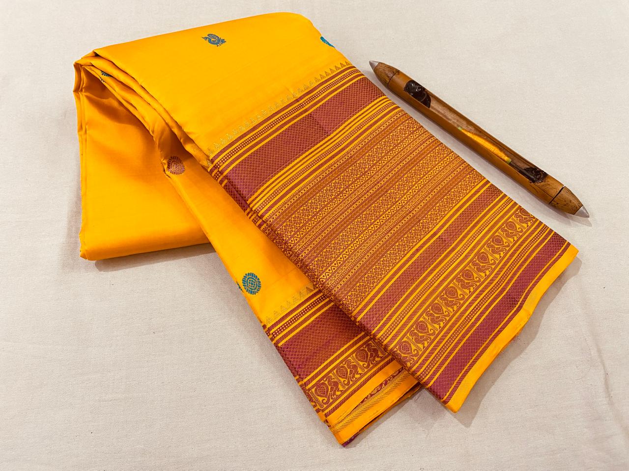 Kanchipuram Handloom pure silk saree
Beautiful fancy Design silk butta  collection beautiful type sarees*