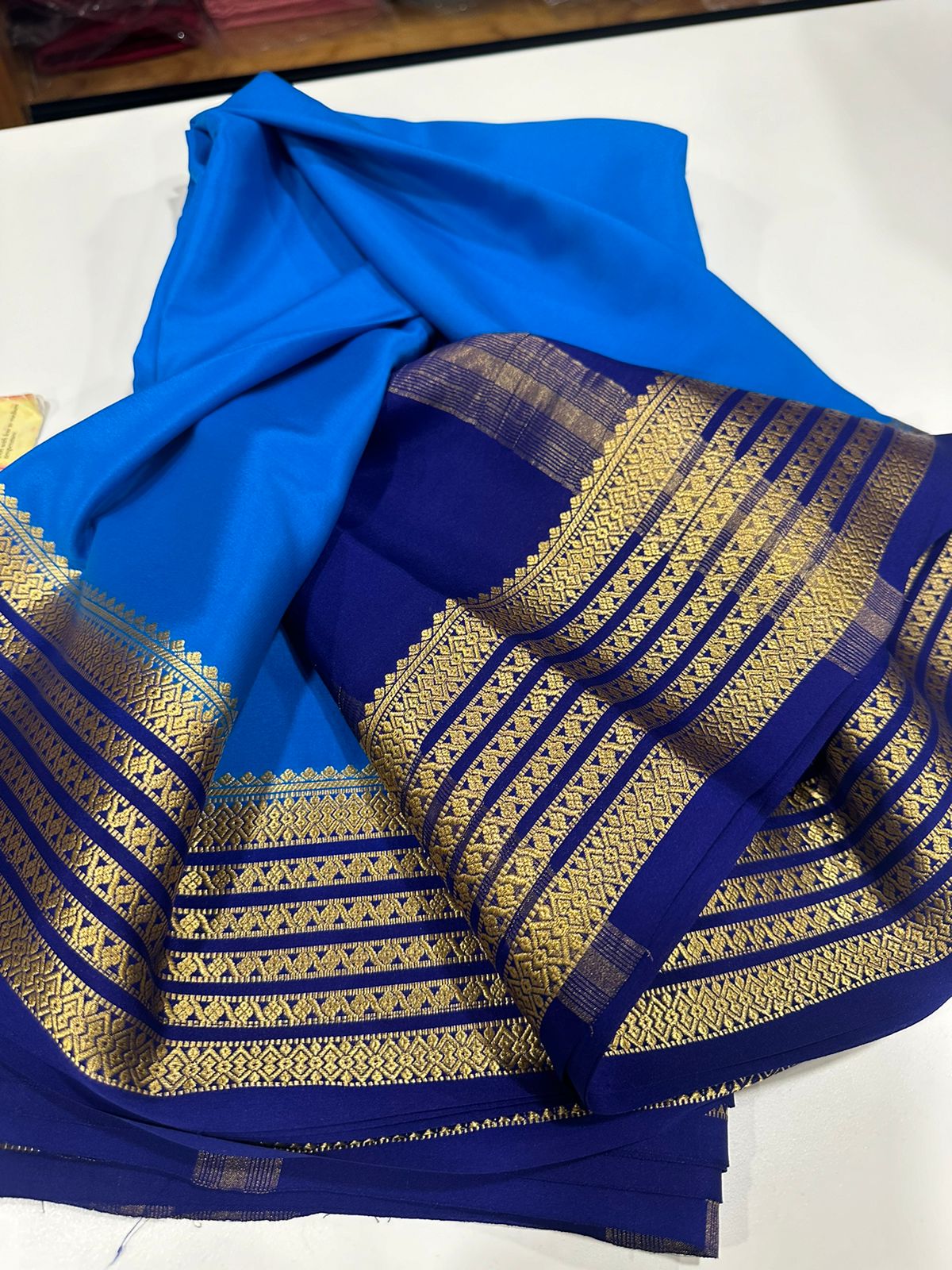 Pure Mysore silk sarees 
110 grm thickness  
Silk mark certified
Traditional lines border mysore silk sarees which comes with beautiful color combination