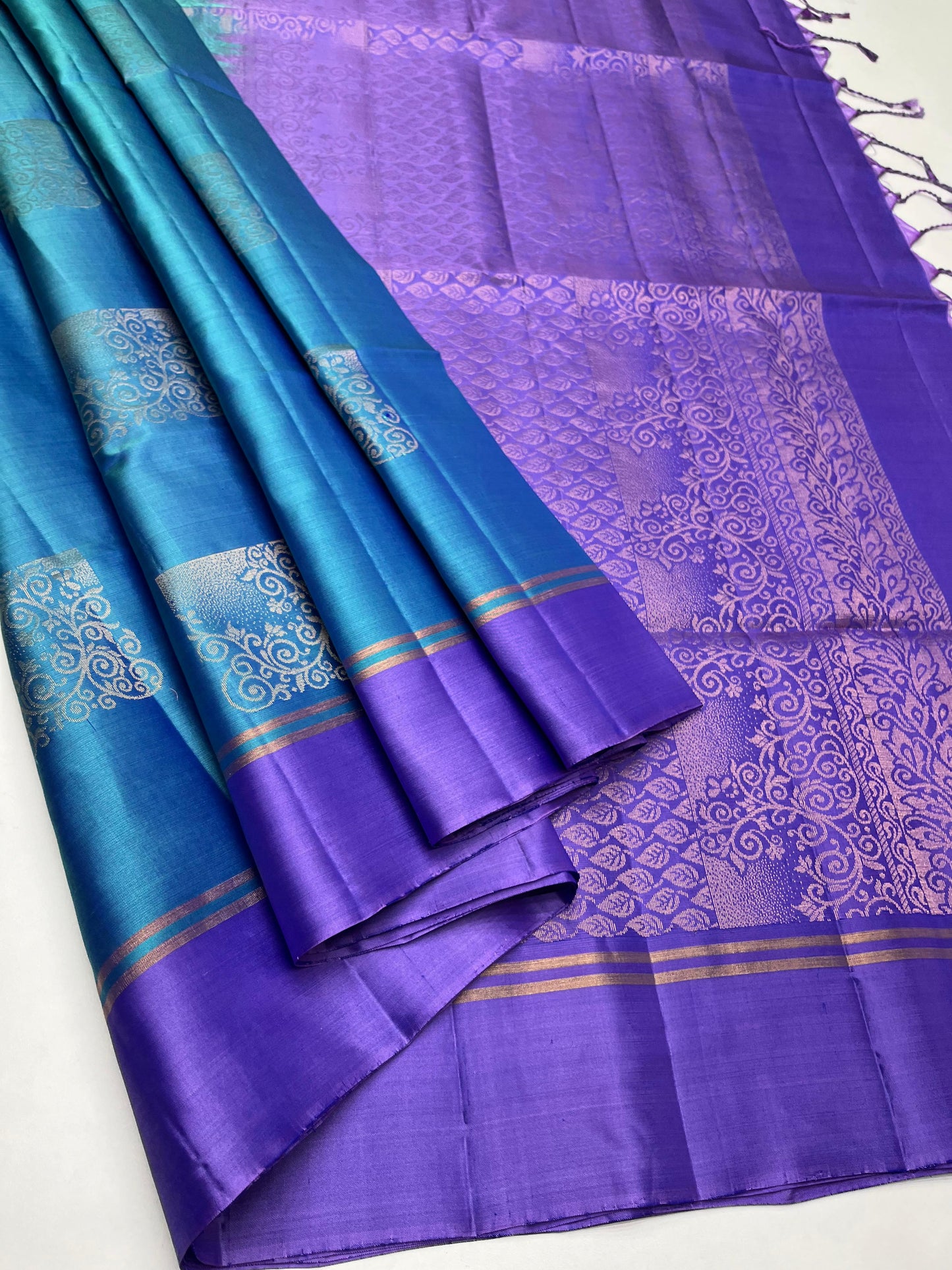 EXCLUSIVE SOFT SILK BHUTTA DESIGN SAREES
PURE HANDLOOM SOFT SILK SAREES
TRENDY FANCY DESIGN
DOUBLE WARP