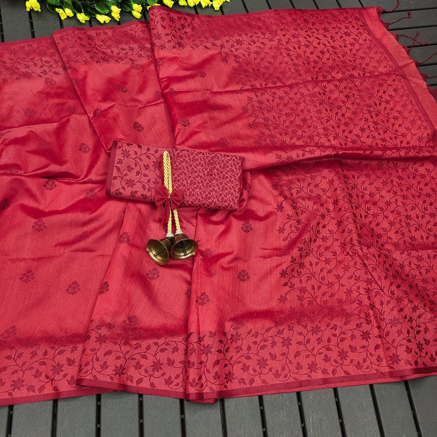Khadi Raw Silk Saree With Contrast Weaving Pallu With Royal Tassels With Jamdhani Weaving Border Having