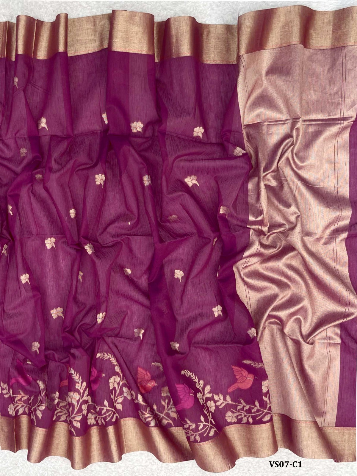 Saree:* Pure Linen Silk traditional Jamdani type weaving border with single katha linning on border and zari weaved butti all over with zari pallu and Fancy Tassels