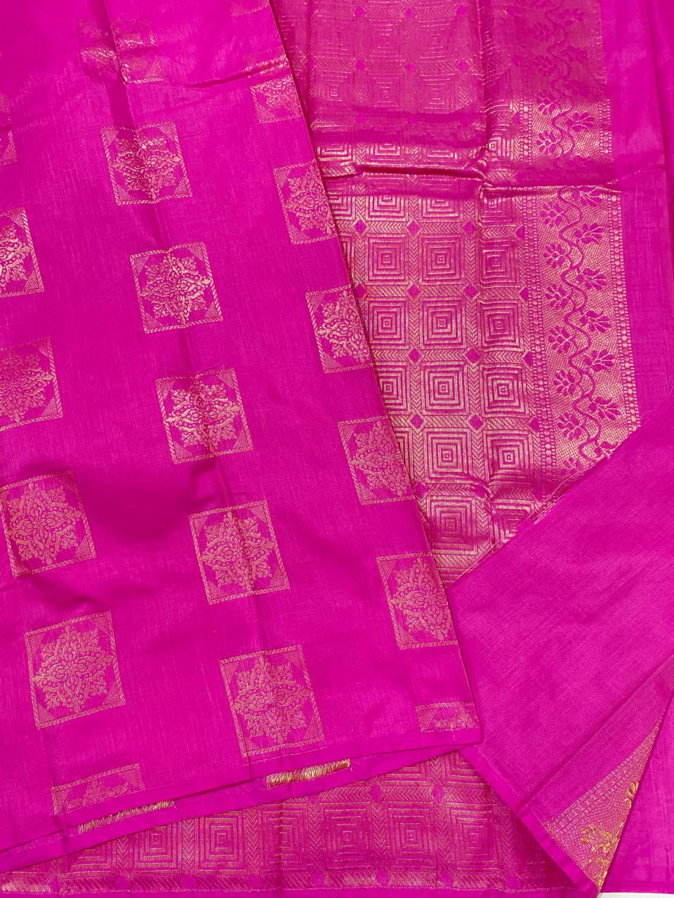 Kanchipuram semi silk sarees
Beautiful Design 
beautiful Semi soft silk sarees*