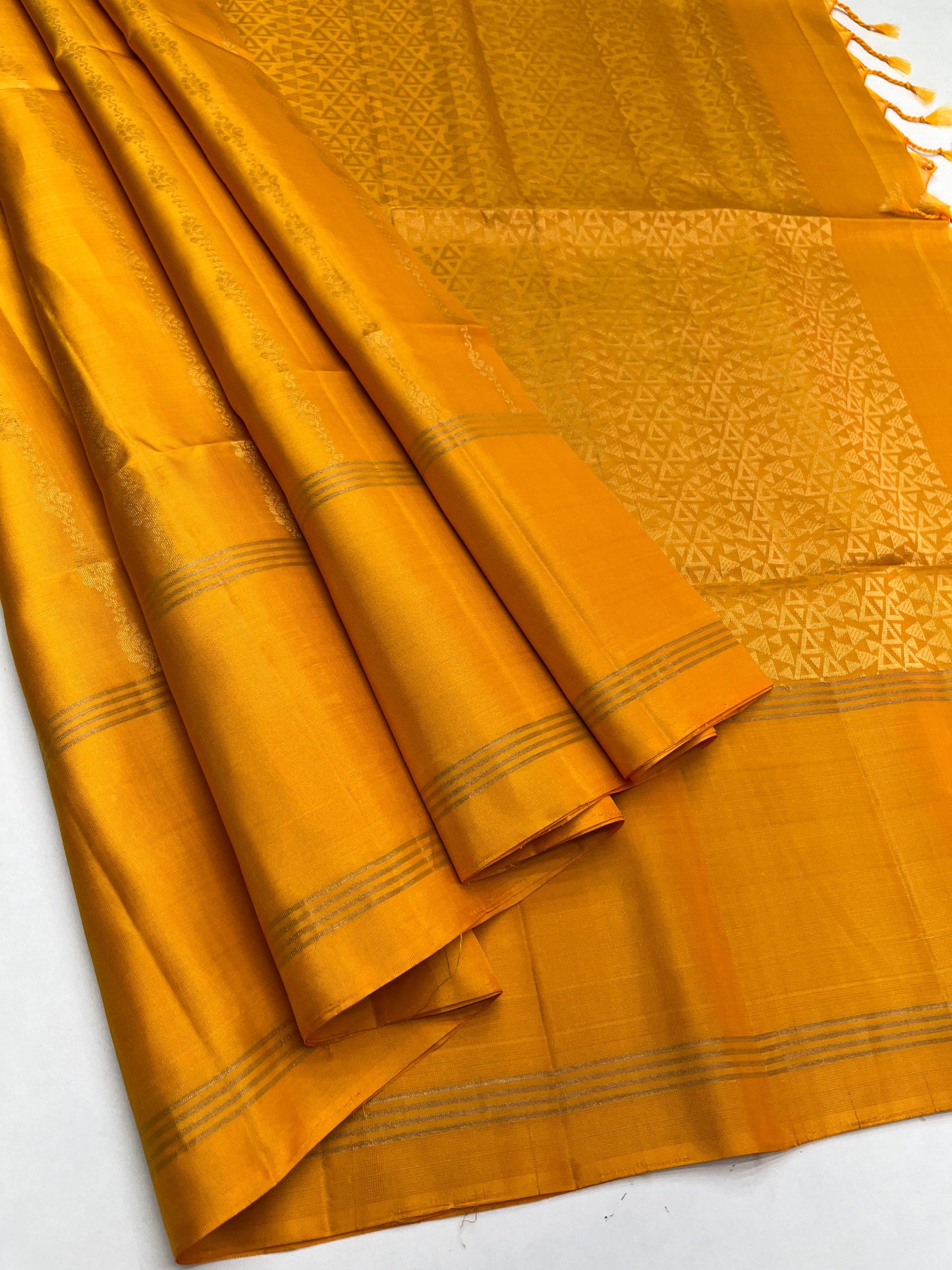 EXCLUSIVE SOFT SILK BHUTTA DESIGN SAREES
PURE HANDLOOM SOFT SILK SAREES
TRENDY FANCY DESIGN
DOUBLE WARP