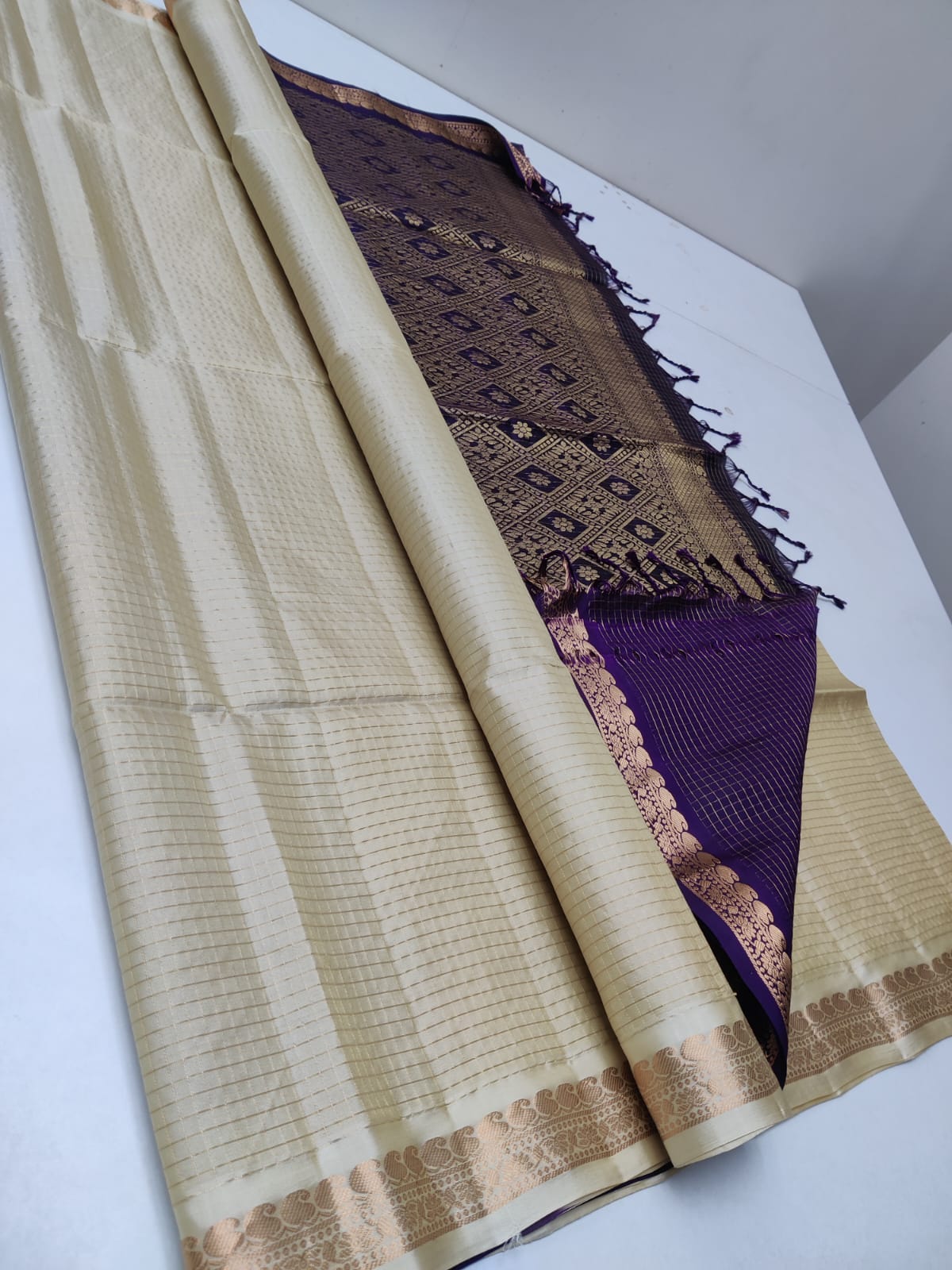Pure handloom kanchi soft silk sarees
Silk mark certified