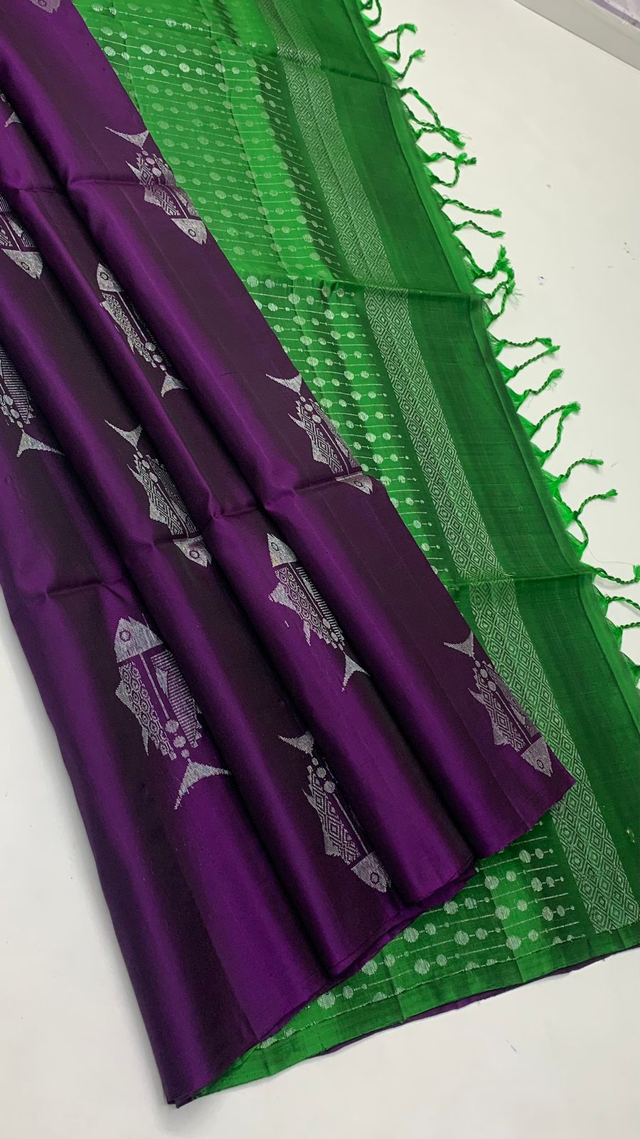 Pure handloom borderless Double warp soft silk sarees collections ..with contrast Pallu and blouse