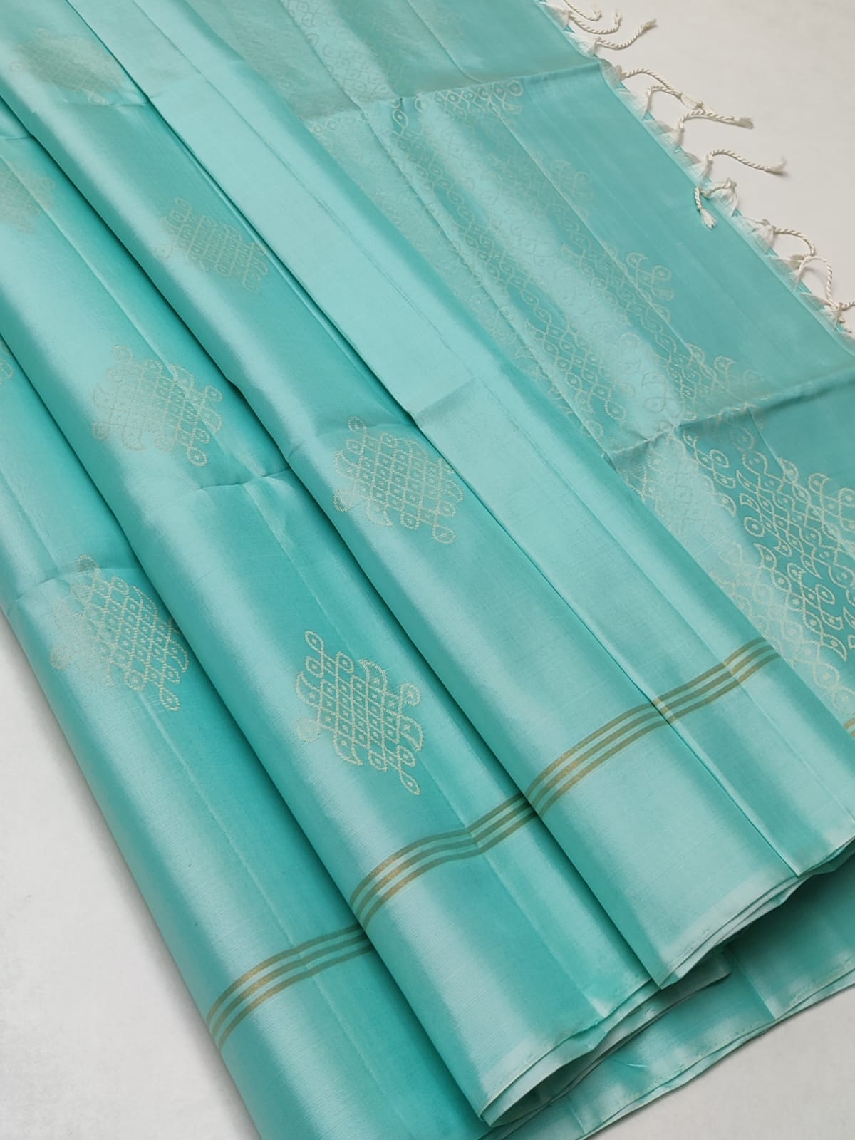 Pure handloom kanchi soft silk Sares
Silk mark certified