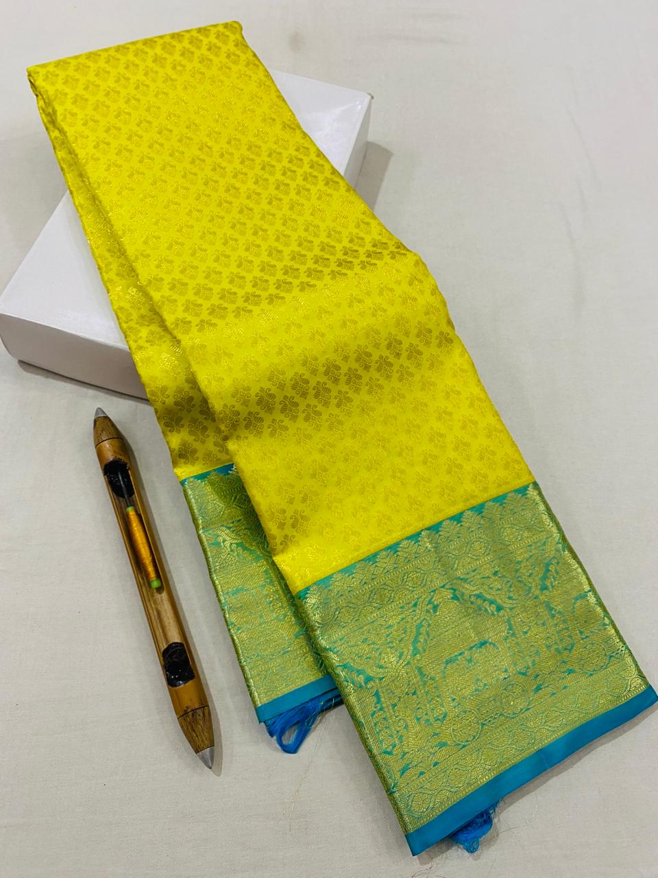 Kanchipuram Handloom pure silk saree
Beautiful fancy Design 
gold zari fancy Korvai border wedding beautiful type sarees*