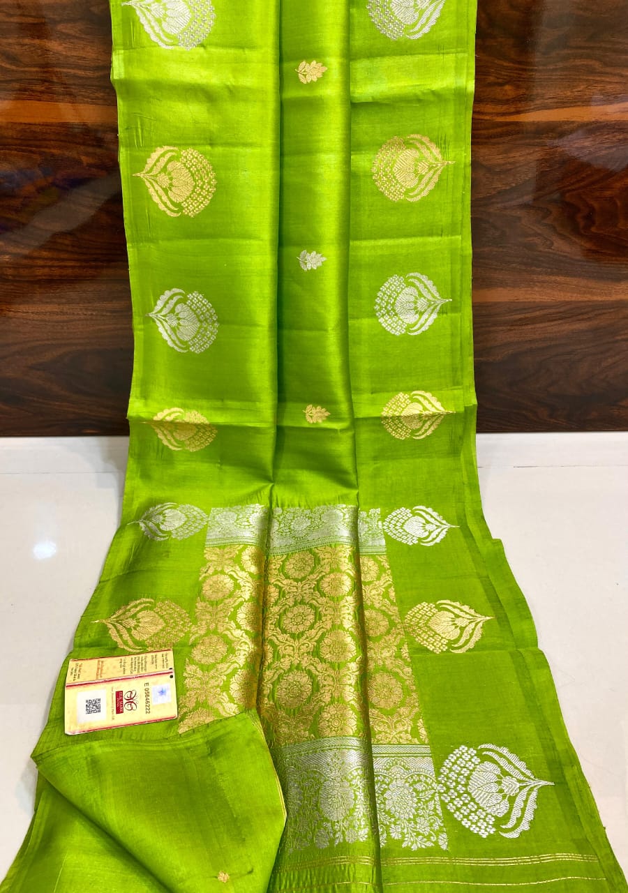 Banarsi Fancy Beautiful Pure Raw Mango Sarees
Pure Raw Mango Kaduwa Meenakari Handloom Silk Sarees* 
With Silkmark Certificate