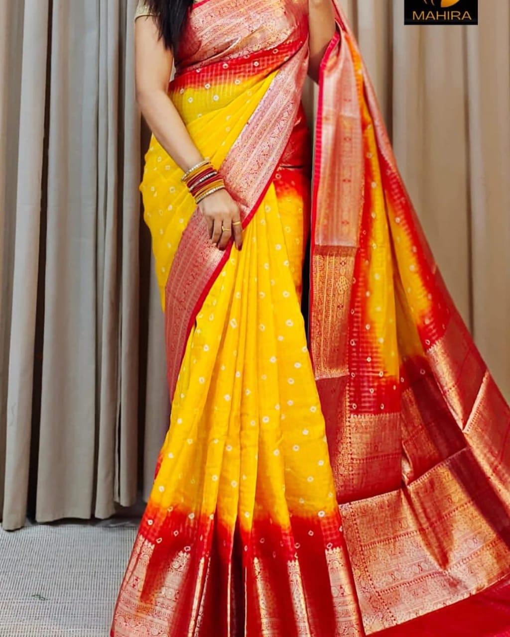 Handwoven Banarasi Dyeble Warm Silk Saree*