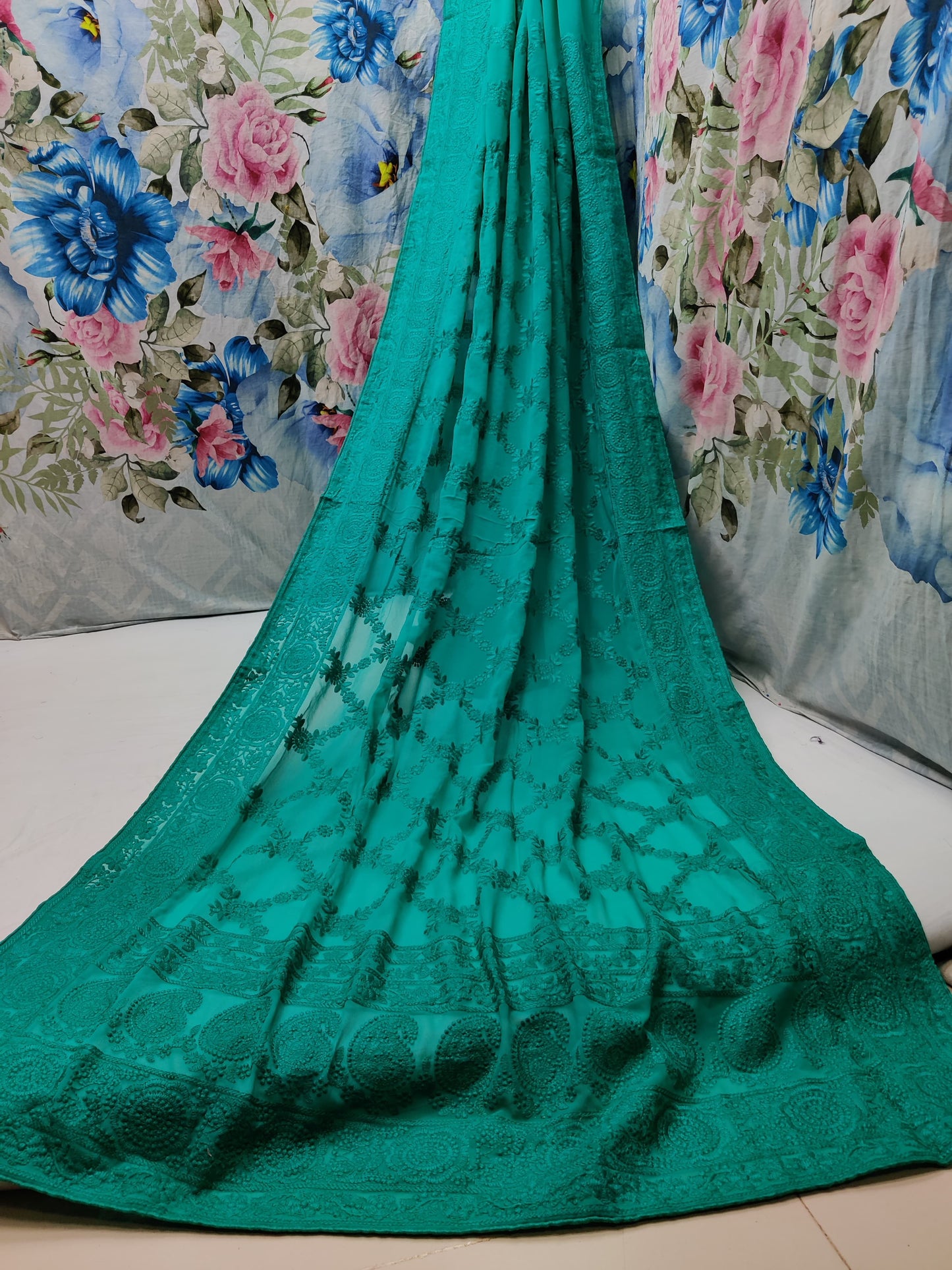 Allover lucknowi chikankari on georgette*Saree