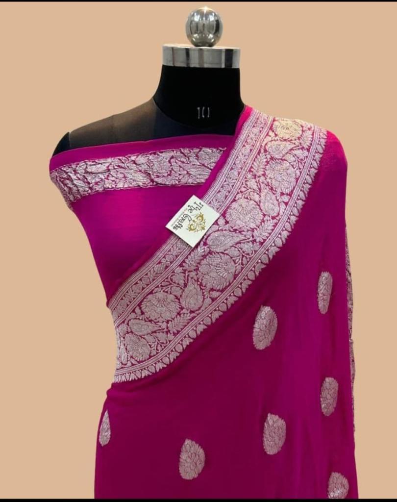 New Banarasi Semi Georgette Sarees
With Silver Zari Buta Good Quality
Banarasi blouse