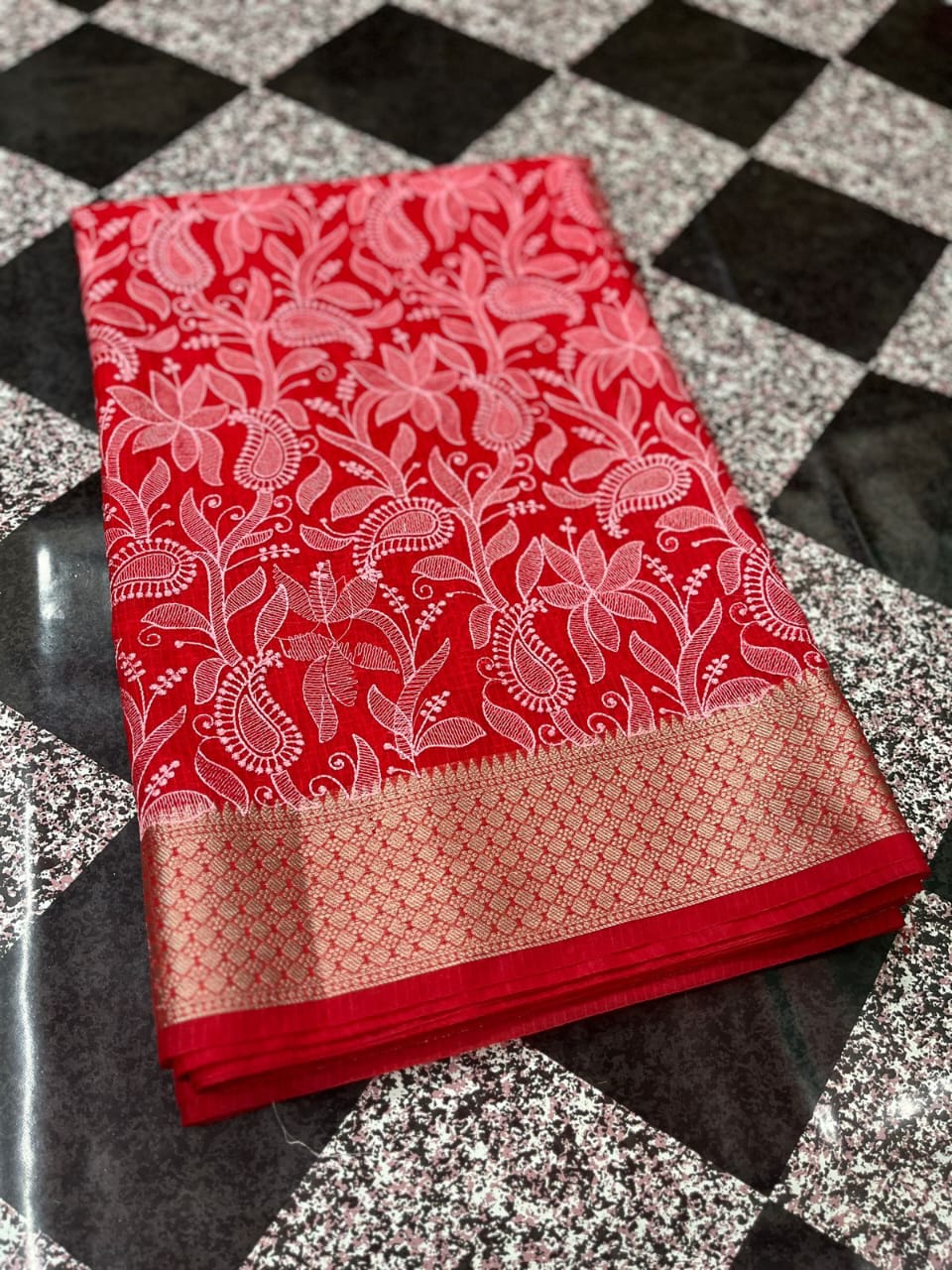 Banarasi Kora Organza Silk Sarees Very Good Quality With Very Beautiful Embroidery Chickenkari Work Weaving Design Border