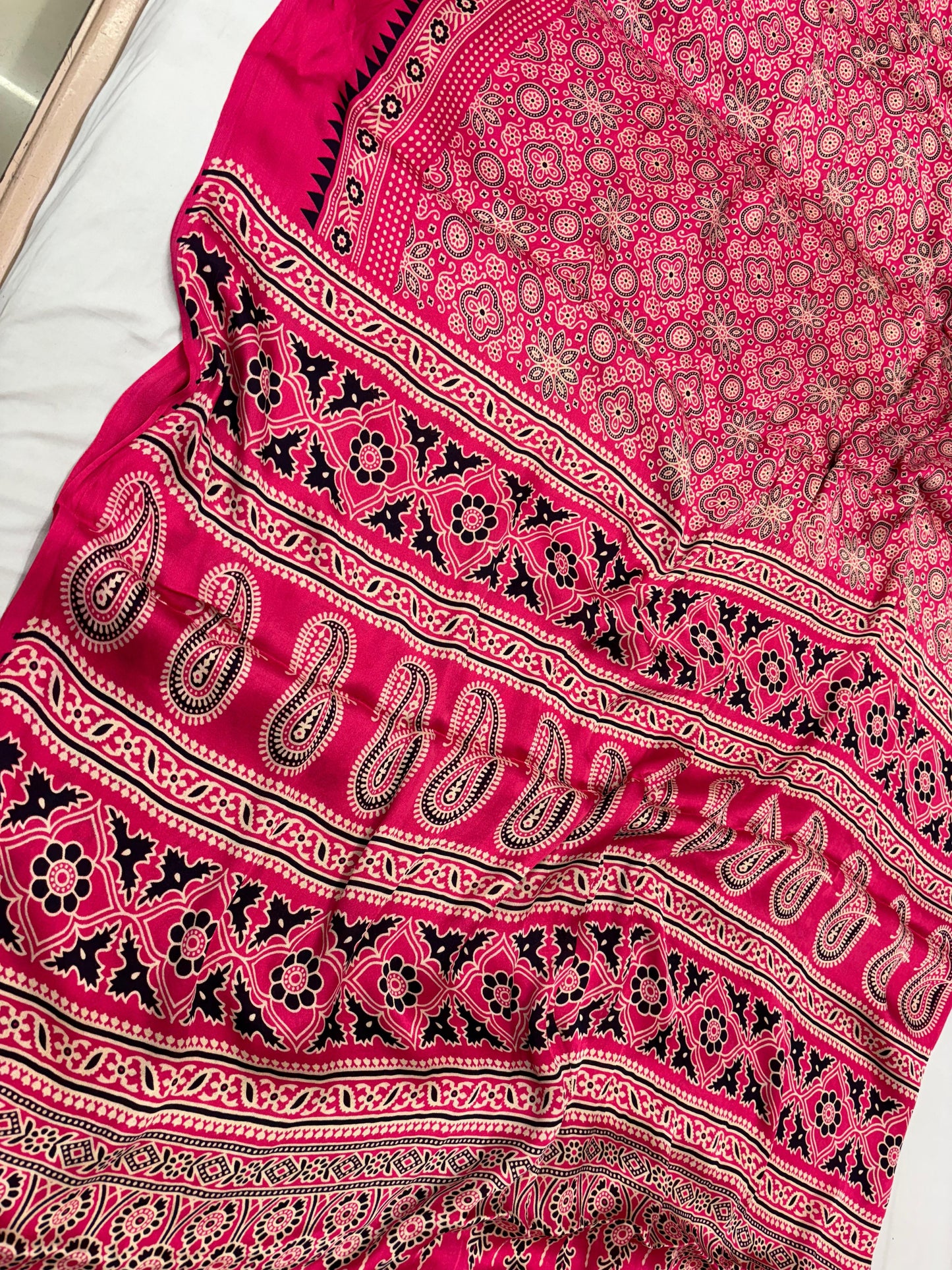 Pure Gajji Silk Saree With Azarkh Print