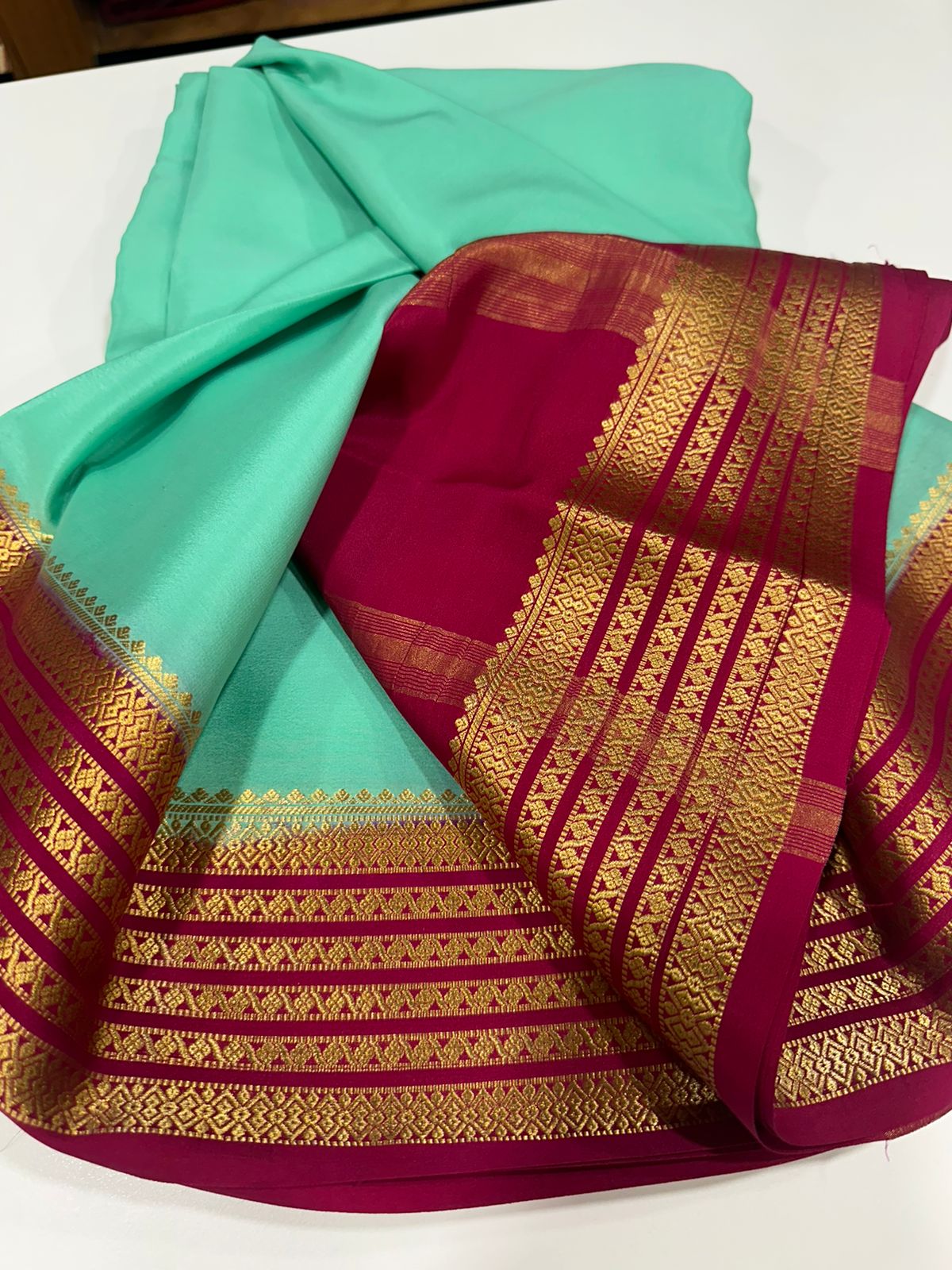 Pure Mysore silk sarees 
110 grm thickness  
Silk mark certified
Traditional lines border mysore silk sarees which comes with beautiful color combination